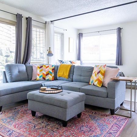 King Bed + Studio! Free Parking, Patio, Wfh Space! Сіетл Екстер'єр фото