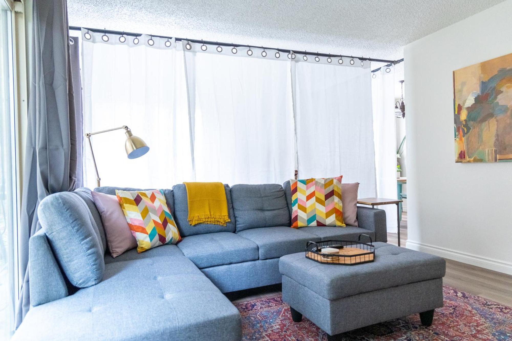 King Bed + Studio! Free Parking, Patio, Wfh Space! Сіетл Екстер'єр фото